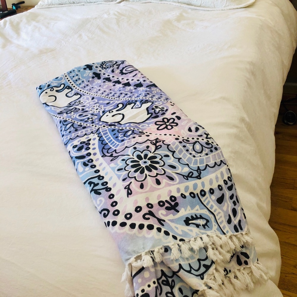 Ivory Ella tapestry / throw - Picture 6 of 6